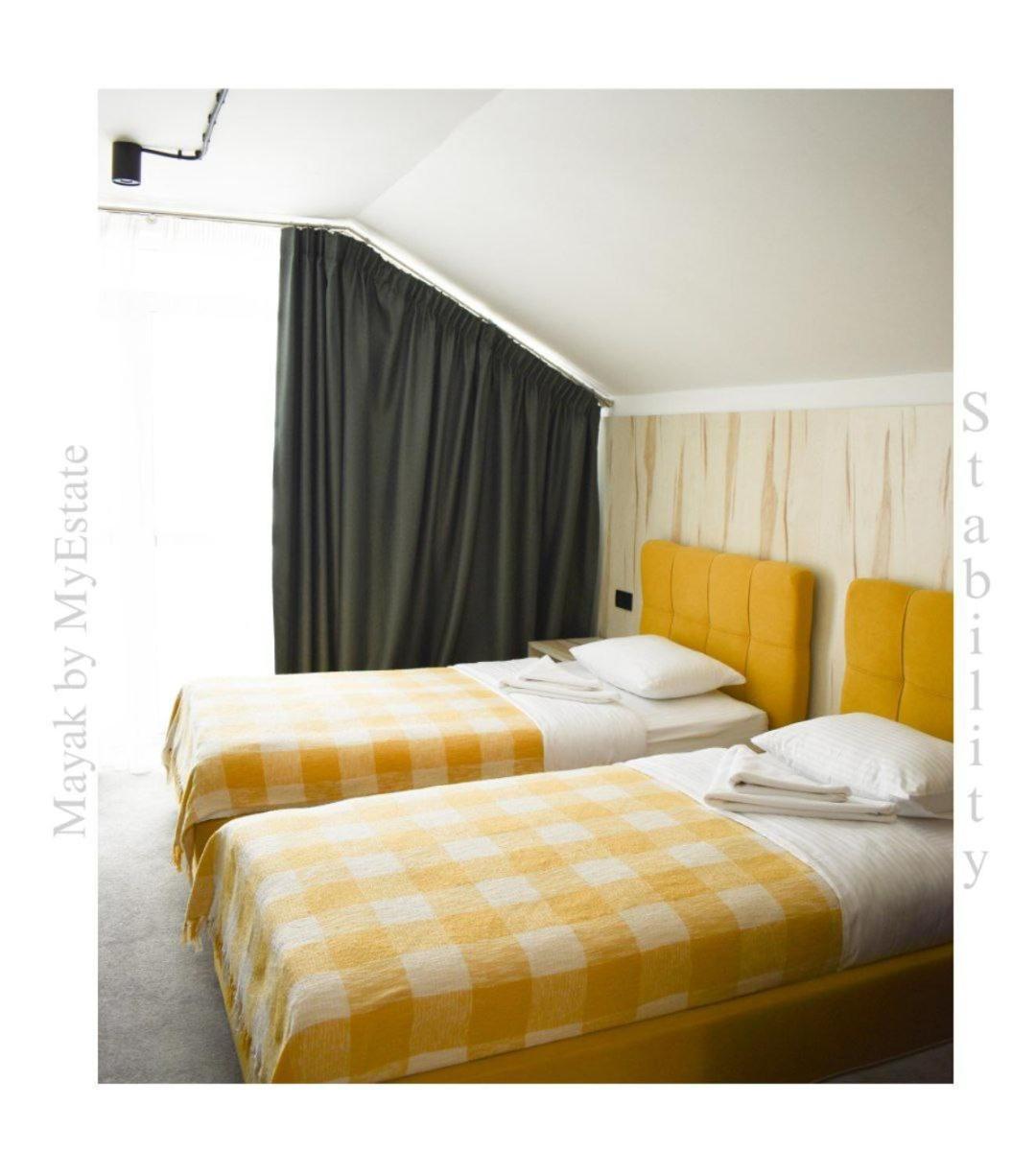 Aparthotel "Mayak Yablunytsia" 외부 사진